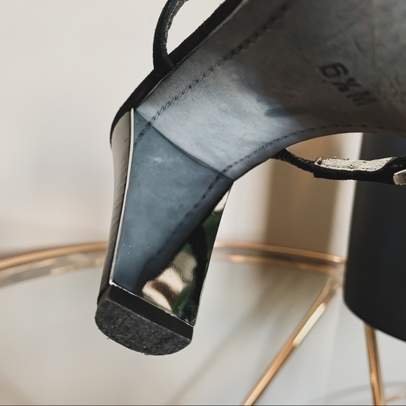 Vintage Donald Pliner Heels - Picture 7 of 8